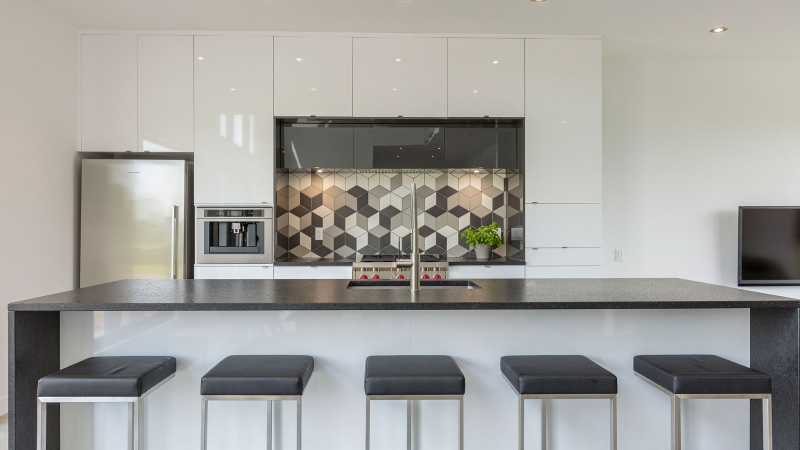 Zone C - Photo terrain 08 - Maison contemporaine style cubique